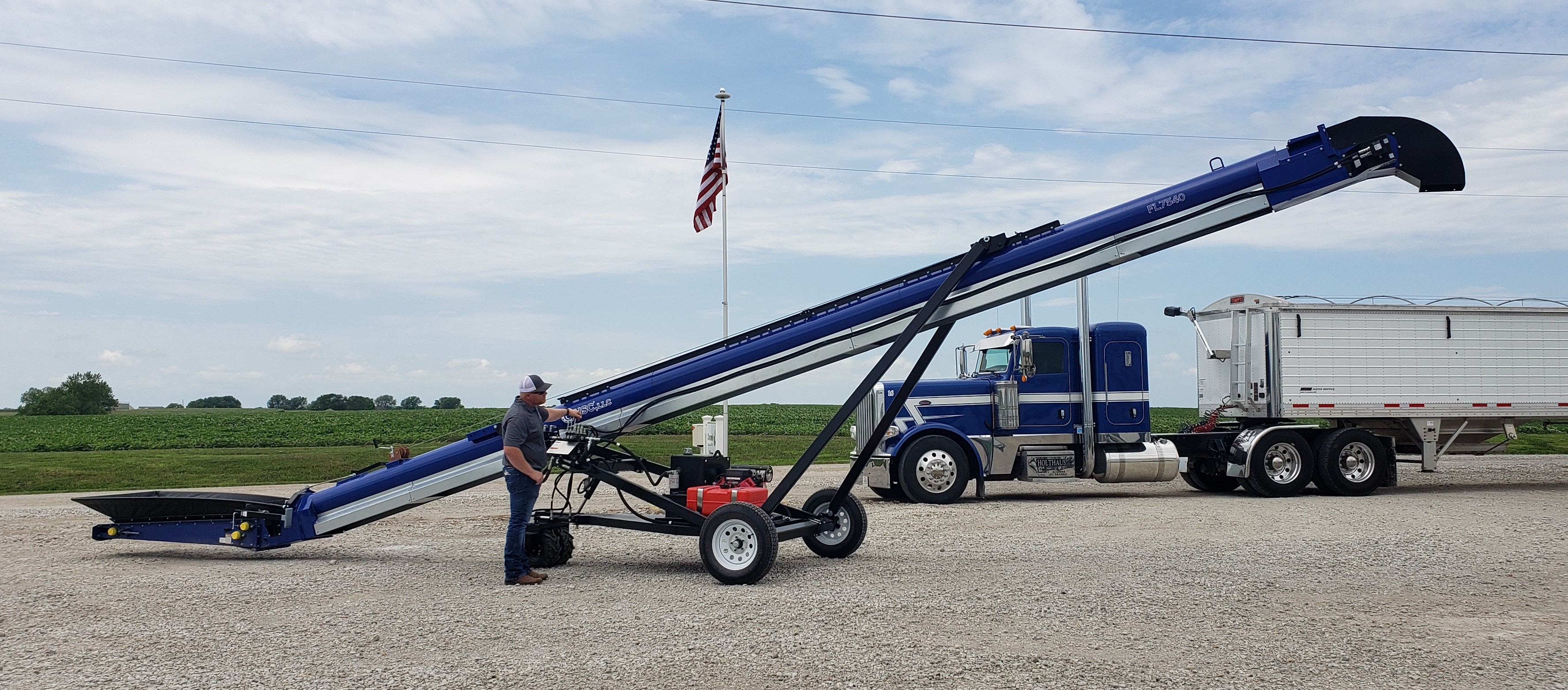 Self Moving Field Loader Conveyor USC LLC Self Moving Field Loader Conveyor USC LLC